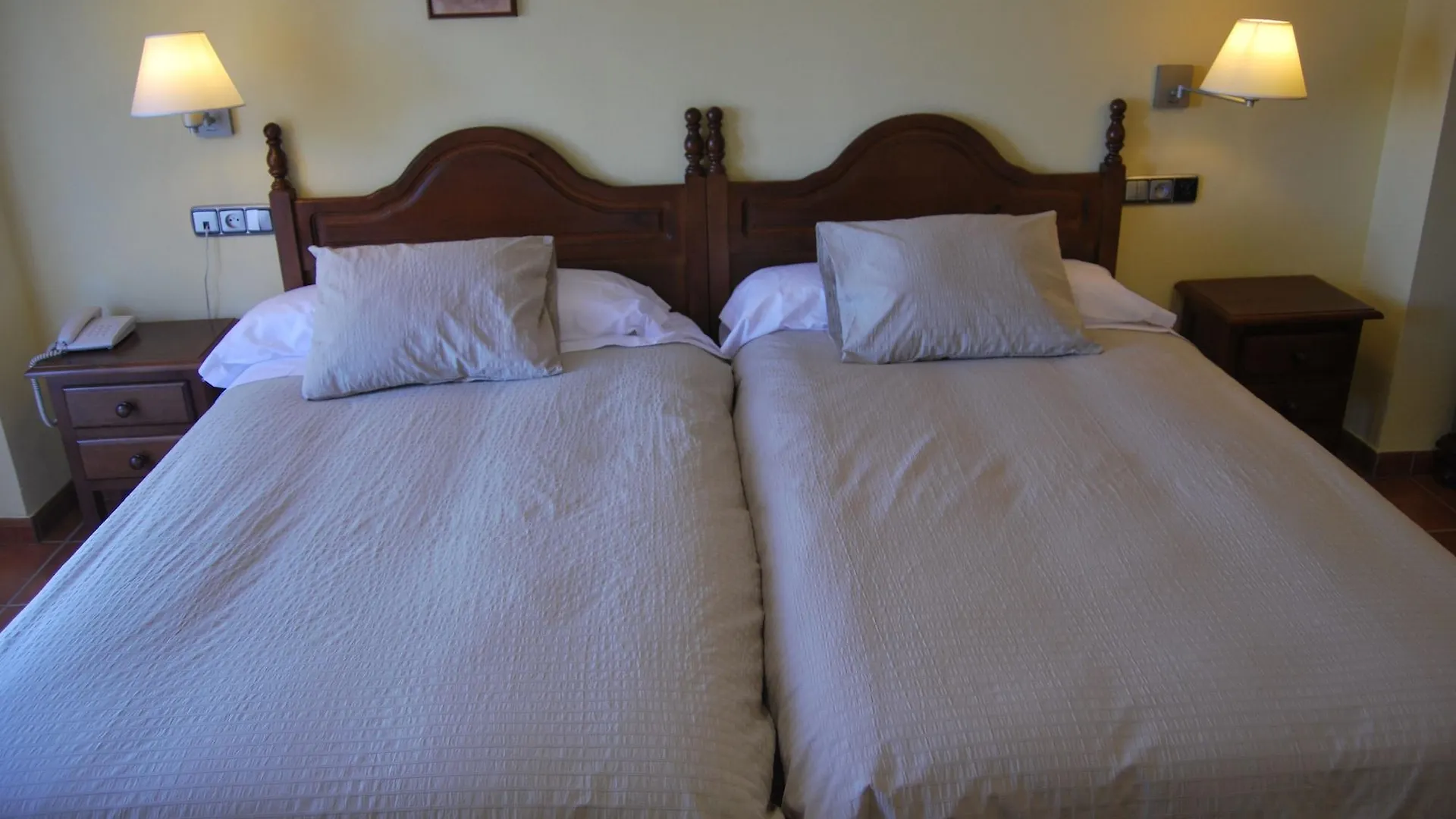 Hotel Encina Centenaria 莫纳奇尔