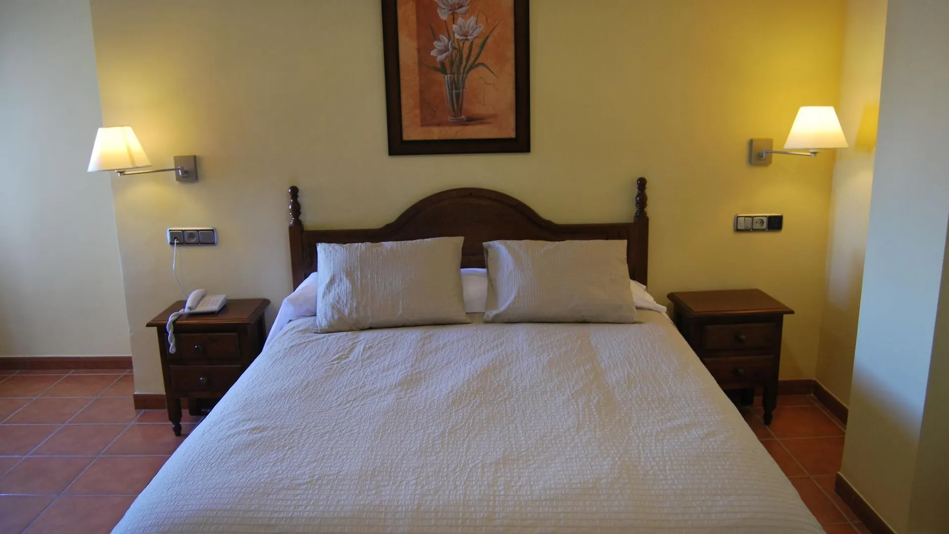 Hotel Encina Centenaria 莫纳奇尔