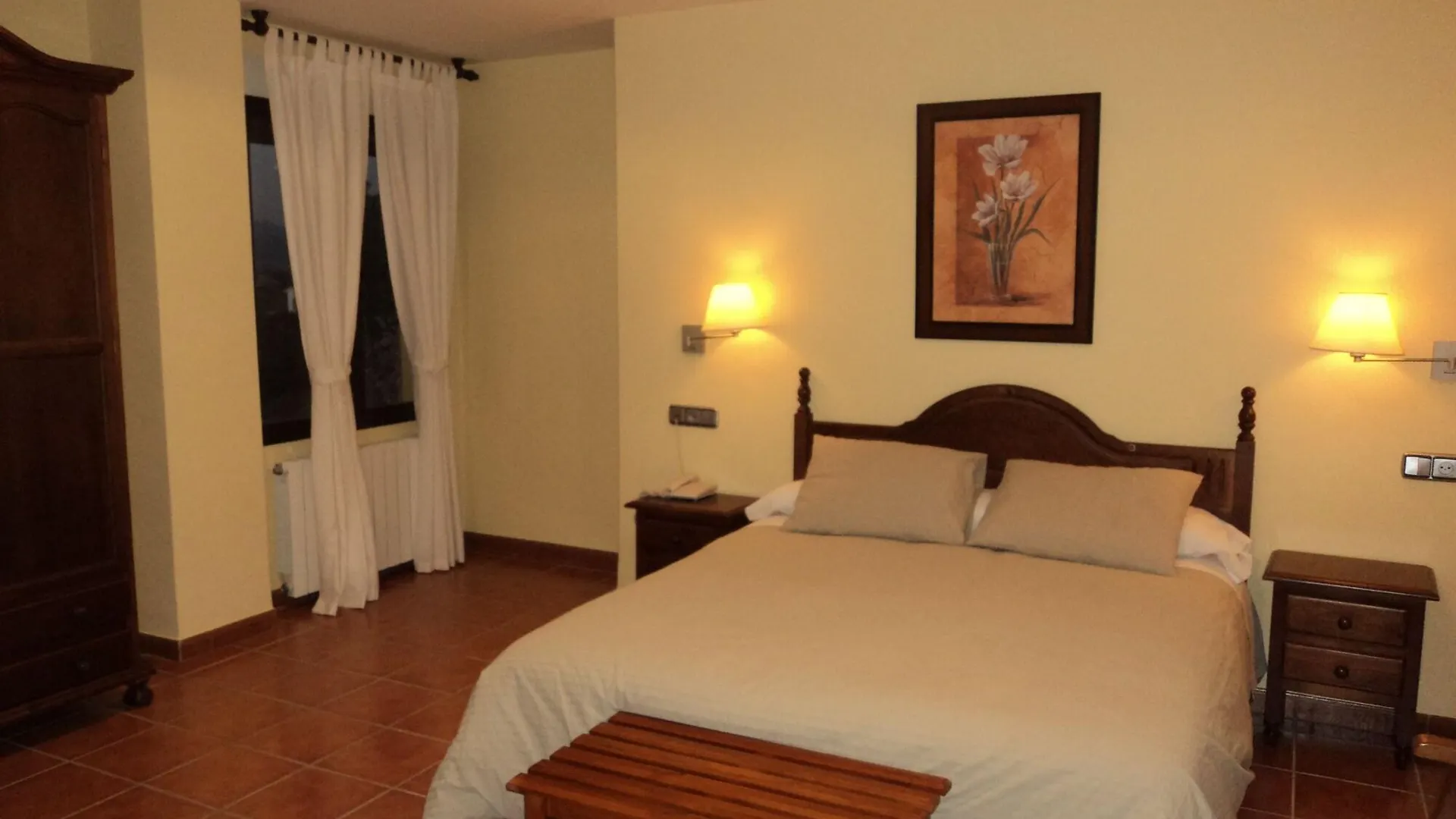 Hotel Encina Centenaria 莫纳奇尔