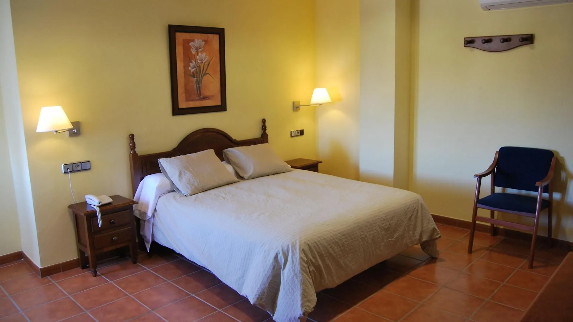 Hotel Encina Centenaria 莫纳奇尔