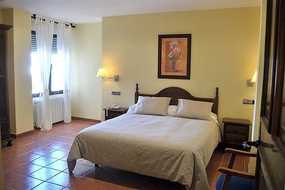 Hotel Encina Centenaria 莫纳奇尔
